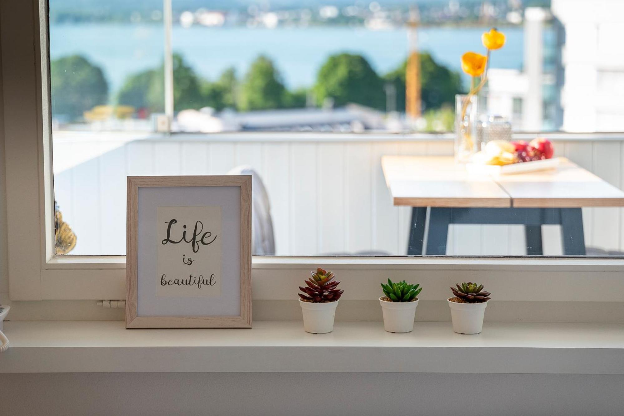 Seeblick Bregenz - Mit Parkgarage Luaran gambar